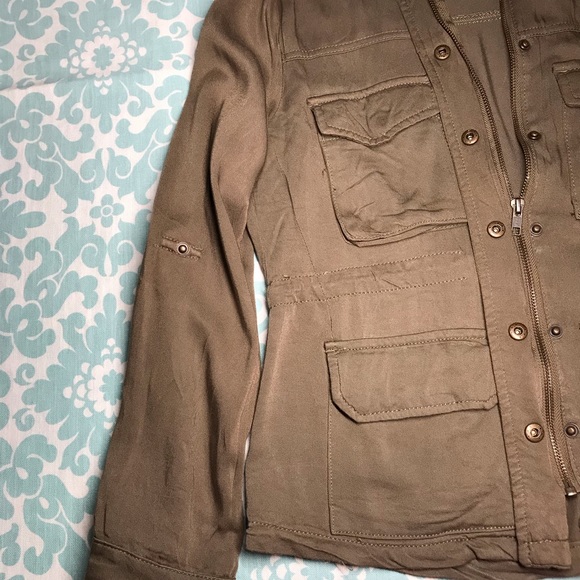 Women’s Blouse NEW YORK AND COMPANY - Picture 3 of 7